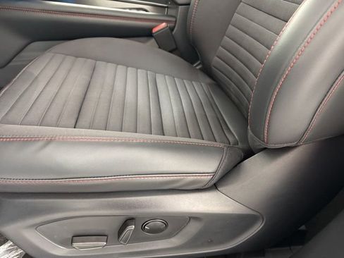 New 2026 Ford Explorer ST-Line w/ ST-Line Street Pack image 16