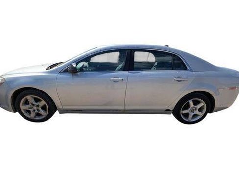 Used 2012 Chevrolet Malibu LS FWD image 2