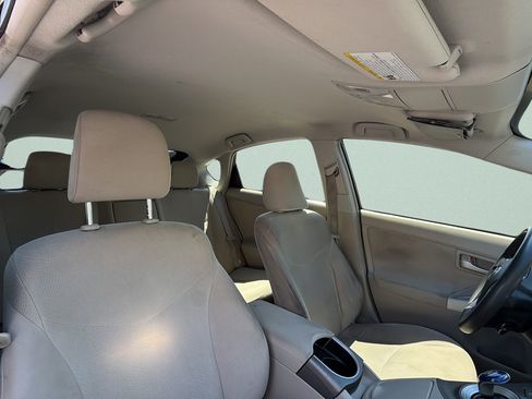 Used 2012 Toyota Prius Two FWD image 24