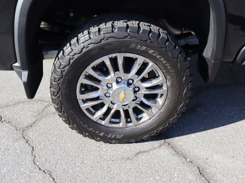 Used 2024 Chevrolet Silverado 2500 High Country w/ High Country Premium Package image 42