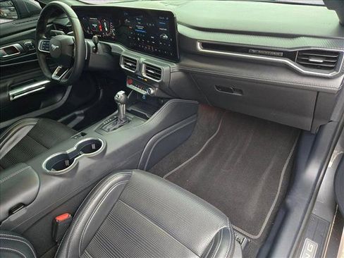 Used 2024 Ford Mustang GT Premium image 19