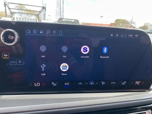 New 2026 Chevrolet Traverse LT image 24