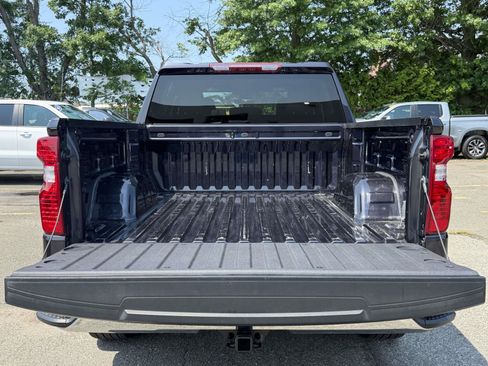 Certified 2023 Chevrolet Silverado 1500 LT AWD/4WD image 7