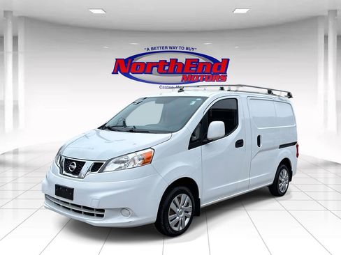 Used 2020 Nissan NV200 SV image 3