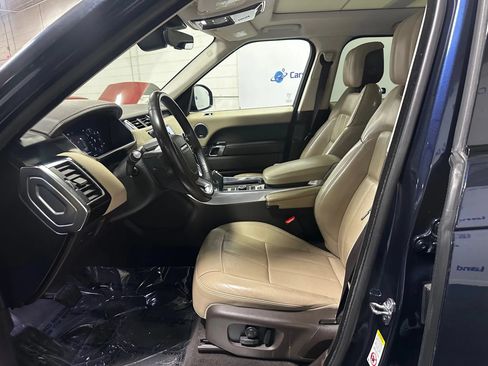Used 2019 Land Rover Range Rover Sport HSE AWD/4WD image 10