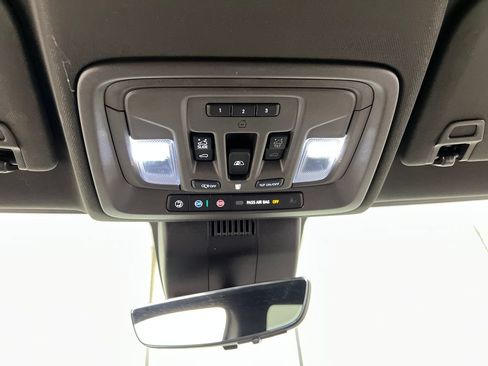 Used 2025 GMC Sierra 1500 Denali w/ Technology Package AWD/4WD image 64