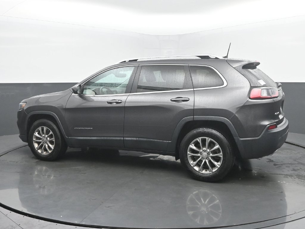 Used 2019 Jeep Cherokee Latitude Plus w/ Comfort/Convenience Group AWD/4WD image 3