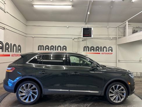 Used 2022 Lincoln Nautilus Reserve w/ Equipment Group 201A image 9