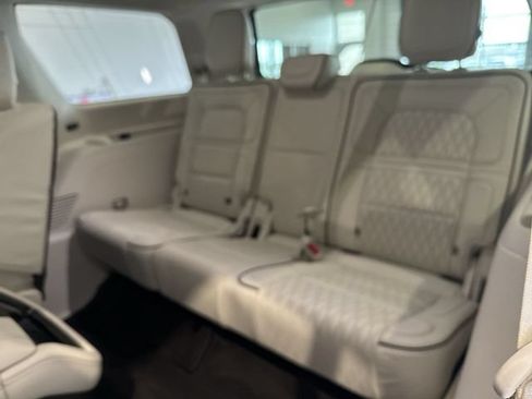 Used 2021 Lincoln Navigator Black Label AWD/4WD image 16