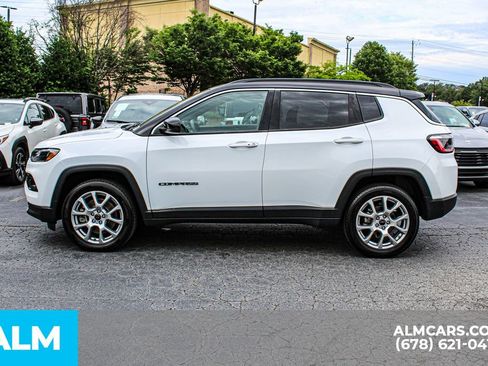 Used 2025 Jeep Compass Limited AWD/4WD image 7