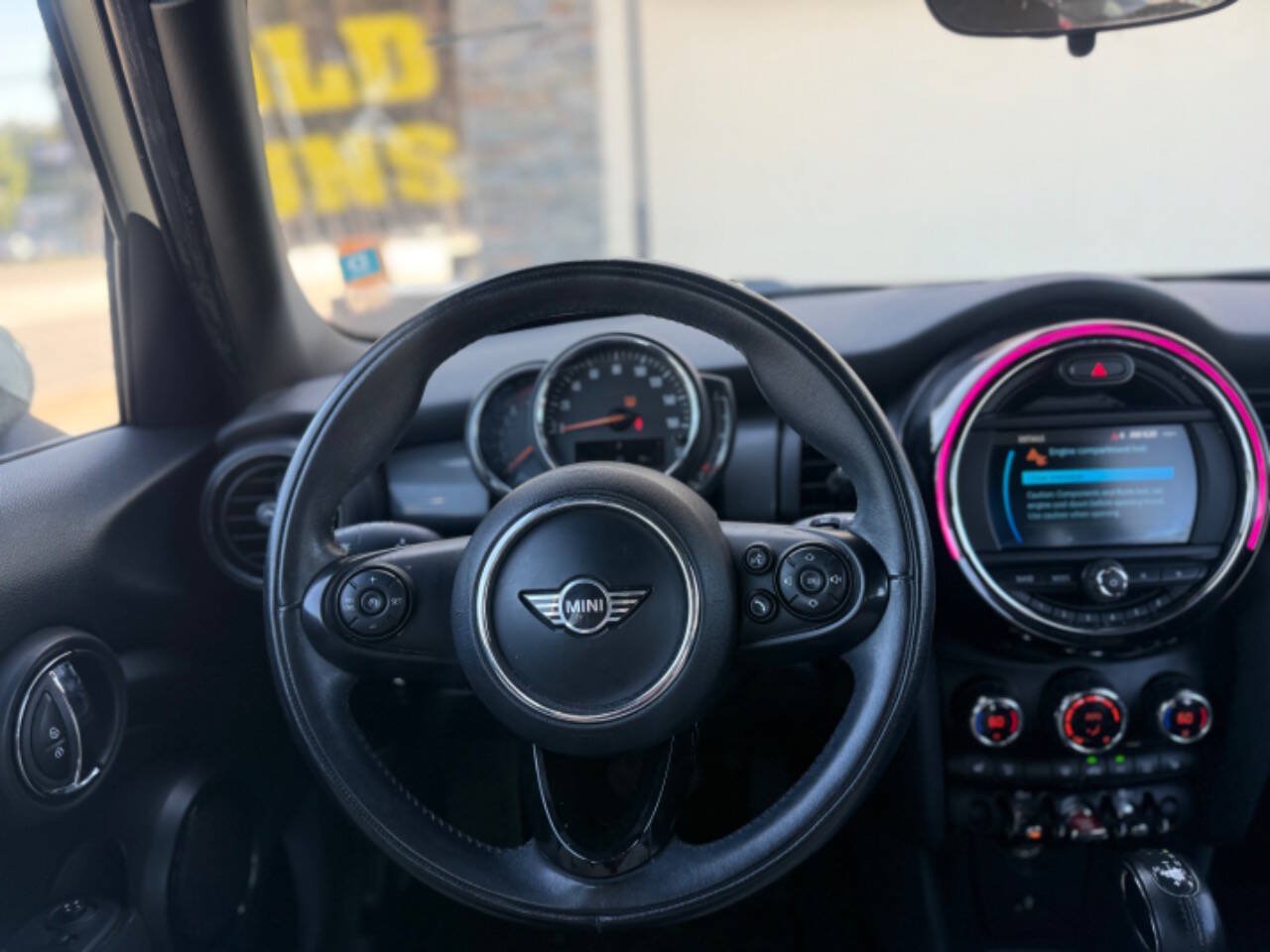 Used 2019 MINI Cooper 4-Door Hardtop FWD image 26