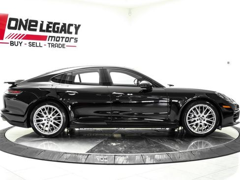 Used 2022 Porsche Panamera 4 AWD/4WD image 9