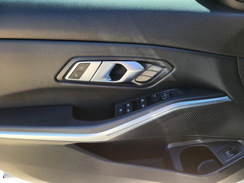 Used 2023 BMW M340i image 16