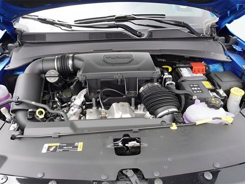 Used 2025 Jeep Compass Latitude w/ Altitude Special Edition image 18