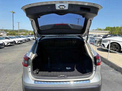 Used 2020 Nissan Rogue Sport S FWD image 9