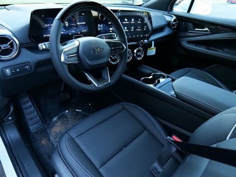 New 2025 Chevrolet Blazer EV LT w/ Super Cruise Package image 3