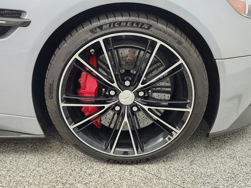 Used 2014 Aston Martin Vanquish Coupe RWD image 64