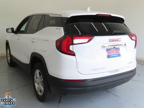 Used 2024 GMC Terrain SLE AWD/4WD image 6