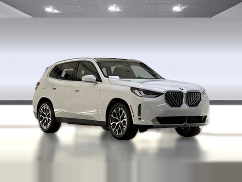 Used 2026 BMW X3 xDrive30i w/ Premium Package AWD/4WD image 6