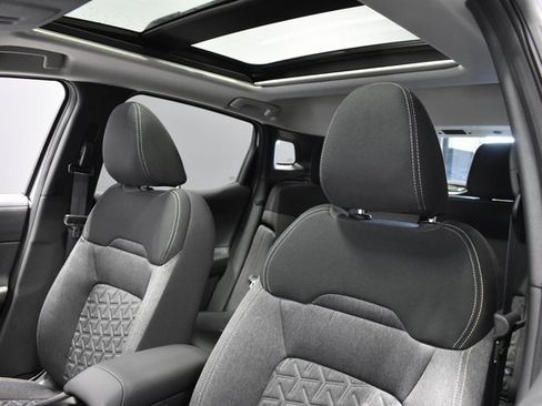 New 2026 Nissan Kicks SV w/ SV Premium Package image 17