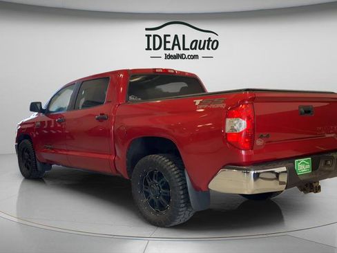 Used 2016 Toyota Tundra SR5 w/ SR5 Upgrade Package AWD/4WD image 4
