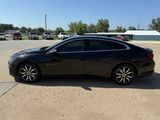 Used 2017 Chevrolet Malibu LT image 4