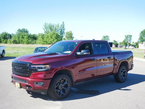 Used 2024 RAM 1500 Limited AWD/4WD image 3
