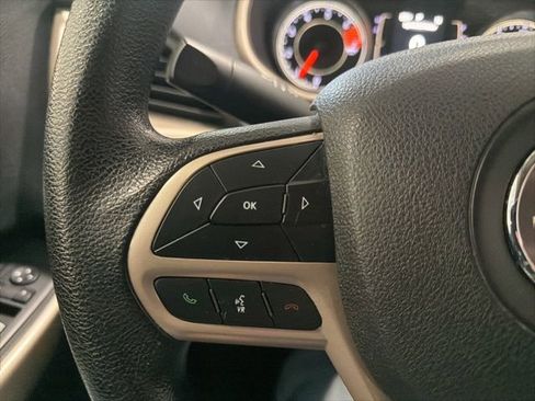 Used 2017 Jeep Cherokee Sport FWD image 22