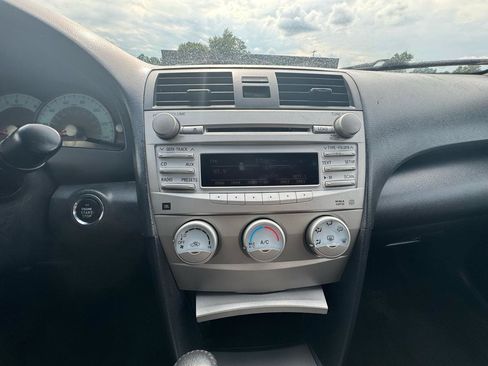 Used 2010 Toyota Camry FWD image 17