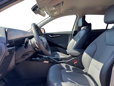 Used 2023 Kia Niro Wind FWD image 10