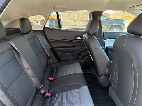 New 2026 Chevrolet Trax LT image 15