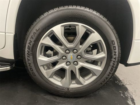 Used 2021 Chevrolet Traverse Premier image 27