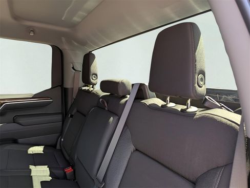 New 2025 GMC Sierra 1500 Elevation image 21