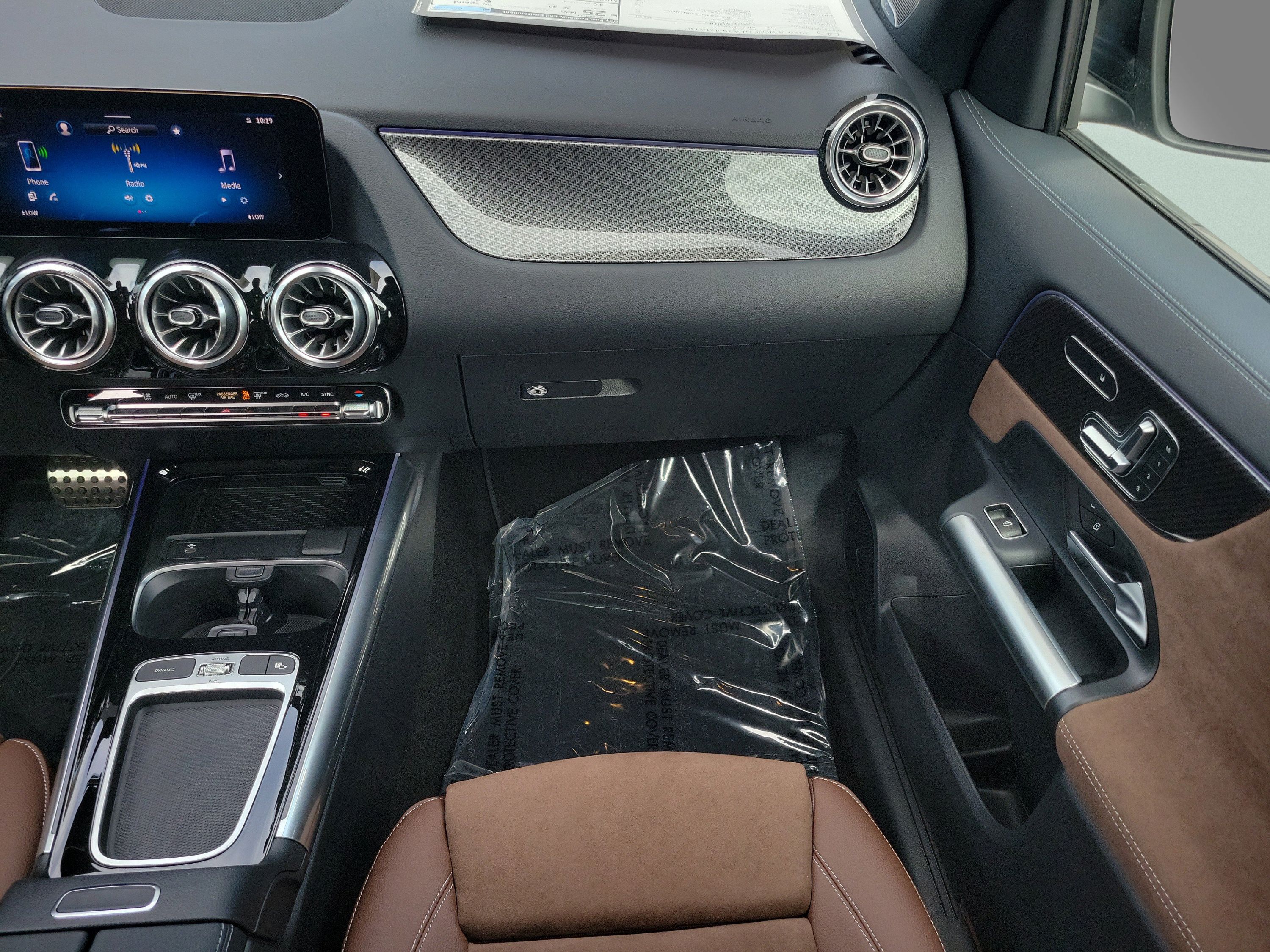 New 2026 Mercedes-Benz GLA 35 AMG 4MATIC image 15