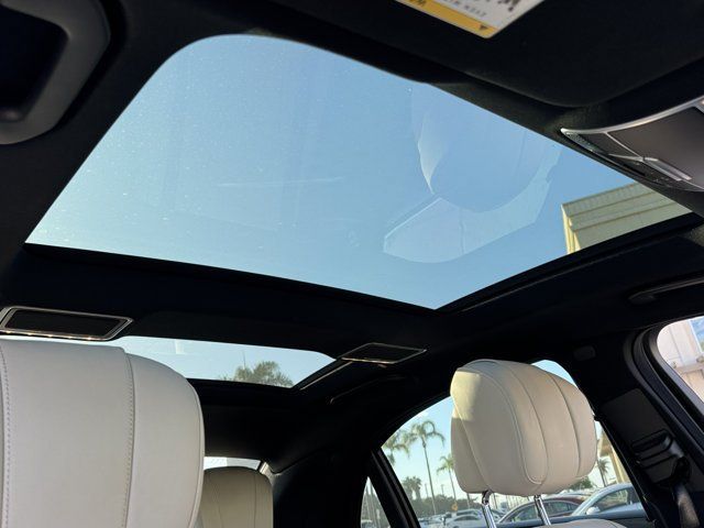 Used 2018 Mercedes-Benz S 560 Sedan image 7