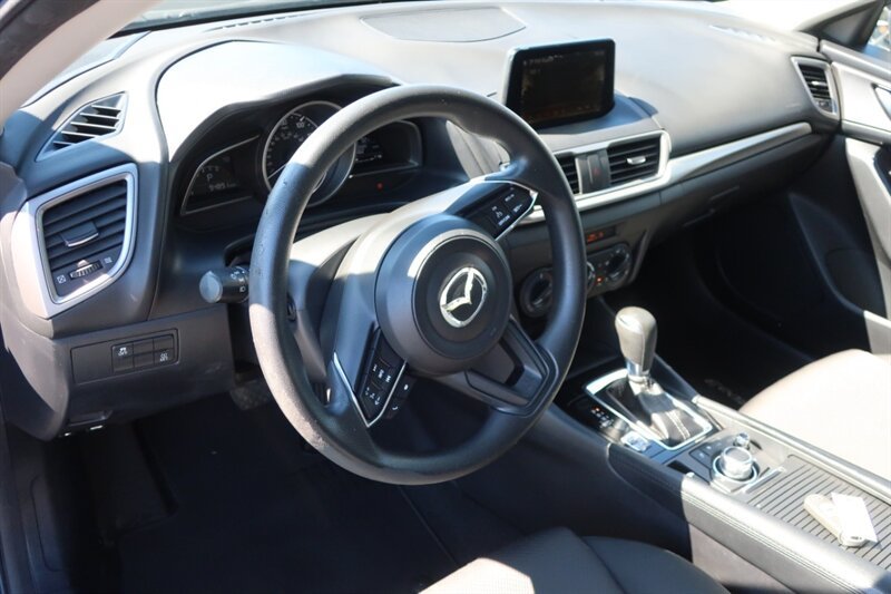 Used 2018 MAZDA MAZDA3 Sport FWD image 14