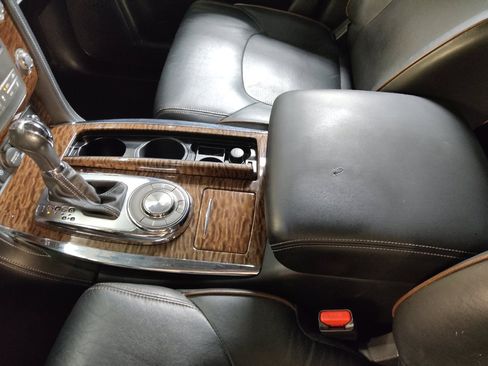 Used 2017 Nissan Armada Platinum image 26