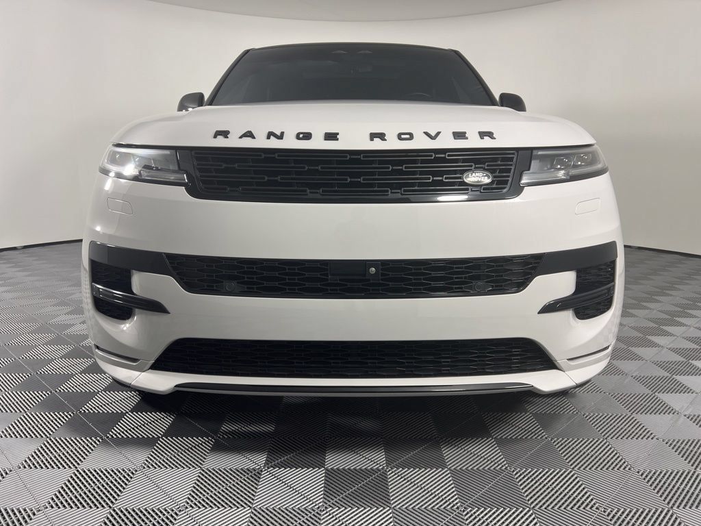 Used 2023 Land Rover Range Rover Sport SE Dynamic AWD/4WD image 3