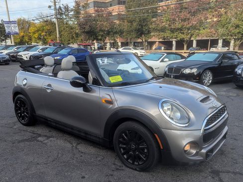 Used 2017 MINI Cooper S image 13