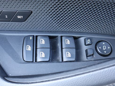 Used 2025 BMW i4 xDrive40i w/ Parking Assistance Package image 16