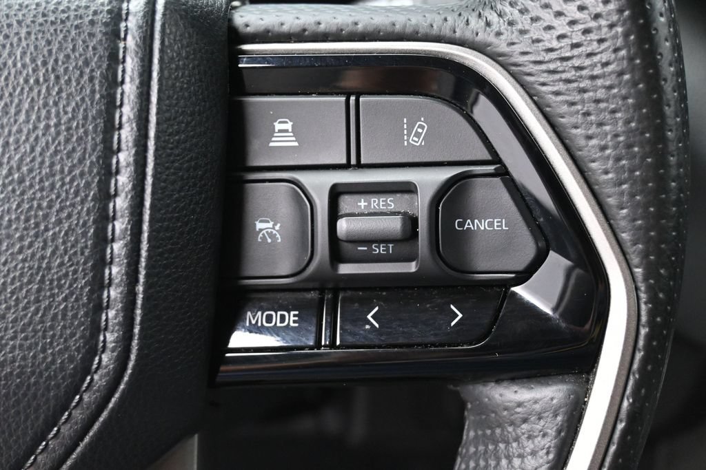 Used 2024 Toyota Tundra Limited w/ Power Package AWD/4WD image 19