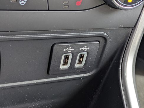 Used 2019 Ford EcoSport Titanium FWD image 23