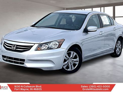 Used 2012 Honda Accord SE image 1