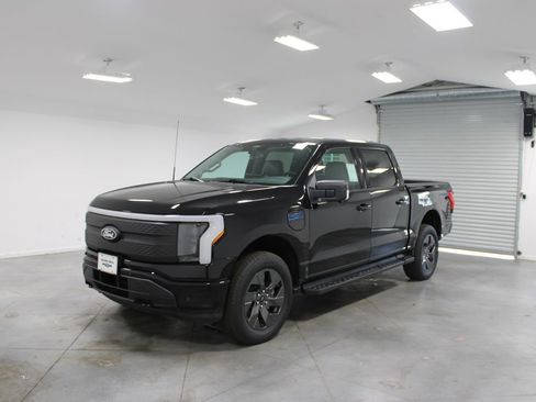 New 2025 Ford F150 Lightning Flash image 3