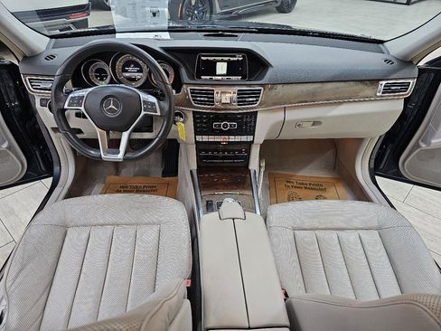 Used 2014 Mercedes-Benz E 550 4MATIC Sedan image 27