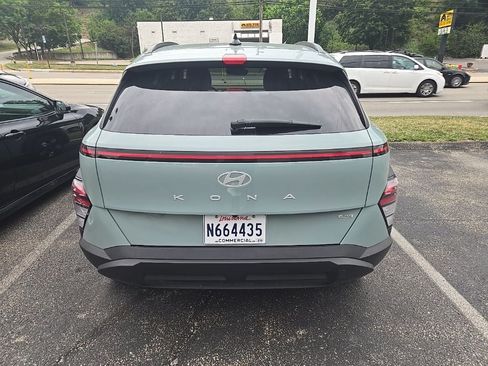 Used 2025 Hyundai Kona SEL AWD/4WD image 16