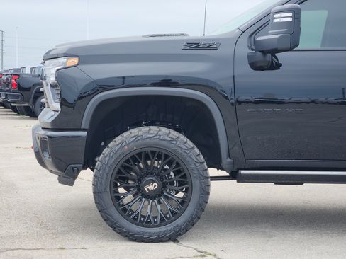 New 2026 Chevrolet Silverado 2500 LTZ w/ Trail Boss Package AWD/4WD image 8
