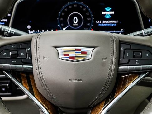 Used 2022 Cadillac Escalade Premium Luxury Platinum w/ Heavy-Duty Trailer Package image 35