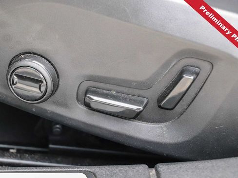 Used 2023 Volvo S60 B5 Plus w/ Climate Package FWD image 15