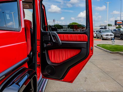 Used 2017 Mercedes-Benz G 550 image 39